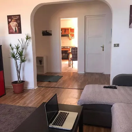 Piso Con 2 Habitaciones,san Juan De La Rambla